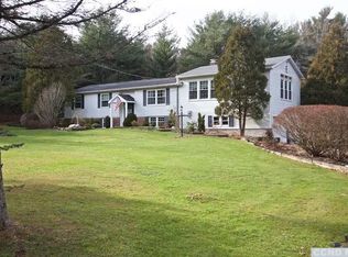 28 Fire Hill Rd, Spencertown, NY 12165