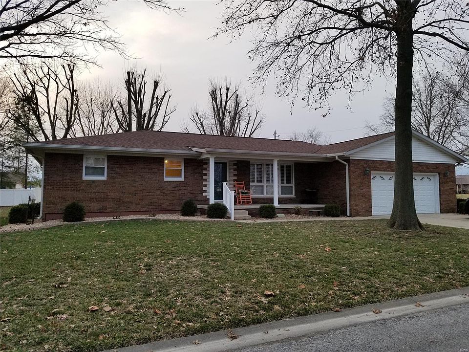 1st image of 907 Brenda St