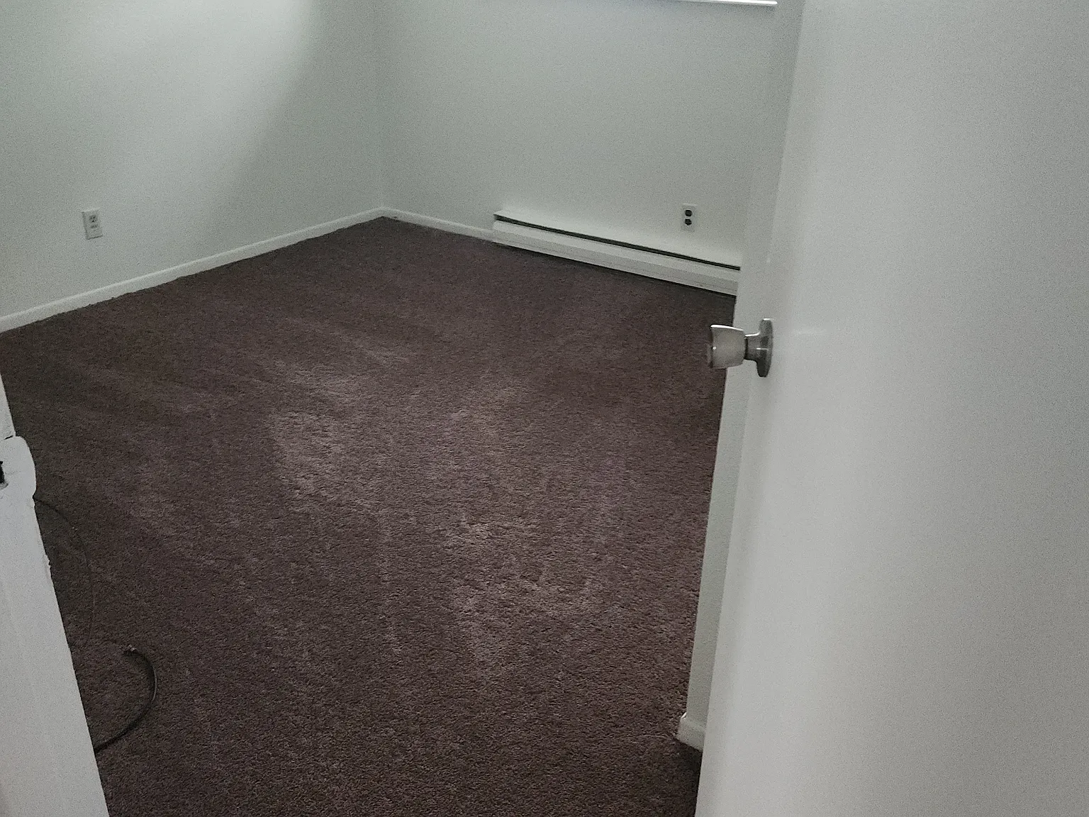 3 bed, $715 — Photo 2