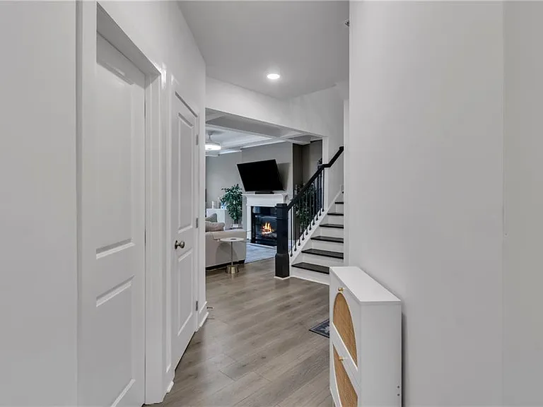 7689 Baron Rd — Photo 4