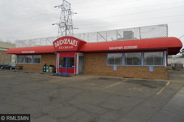 1st image of 4757 Hiawatha Ave
