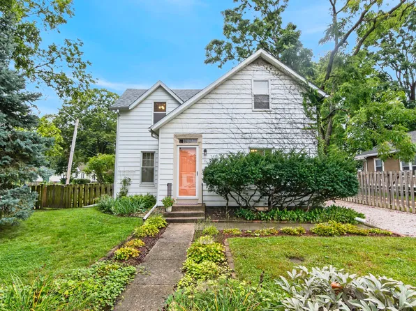 225 S Hazel Ave, Ames, IA 50010