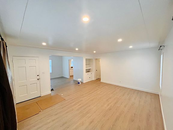 5th image of 339 S Chandler Ave #1