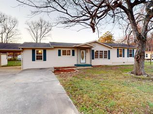 18183 Astor Ln, Athens, AL 35614