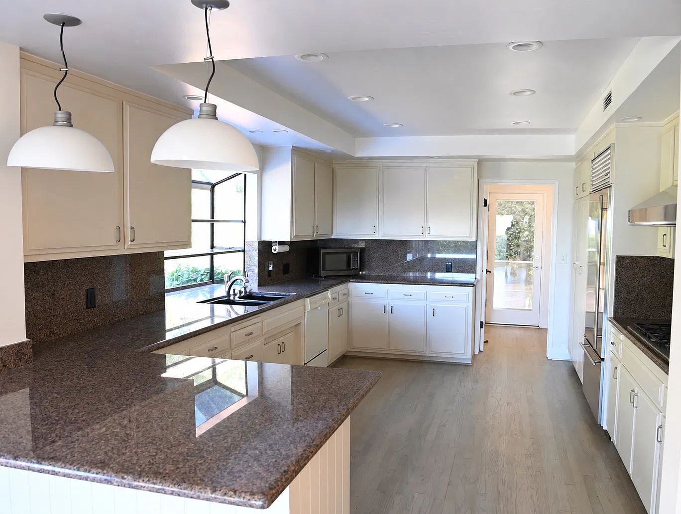 3167 Dona Sofia Dr — Photo 2