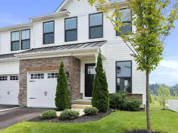 34 Sage Way, Mount Laurel, NJ 08054