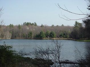 Blue Eddy Rd, Hawley, PA 18428