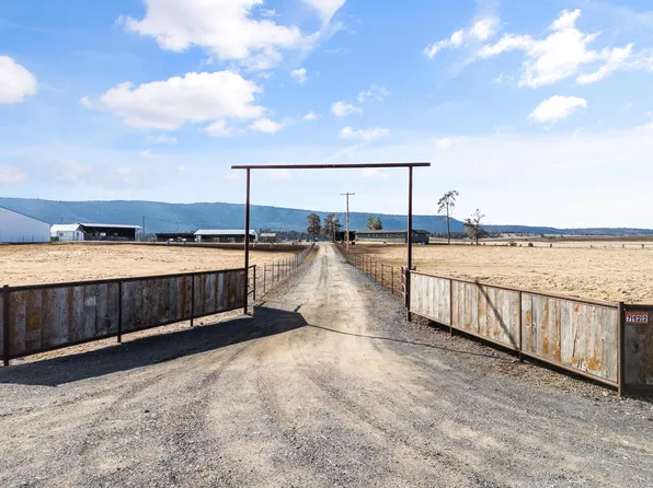 7122 E Langell Valley Rd, Bonanza, OR 97623