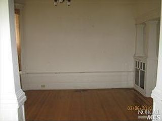 3rd image of 832 Kentucky St