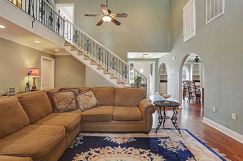 2021 Gallo Dr, Chalmette, LA 70043 Zillow