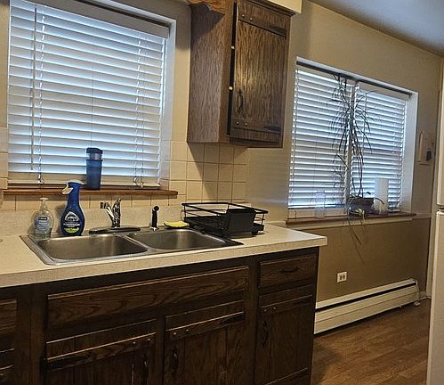 4th image of 1539 Harlem Ave APT 1W