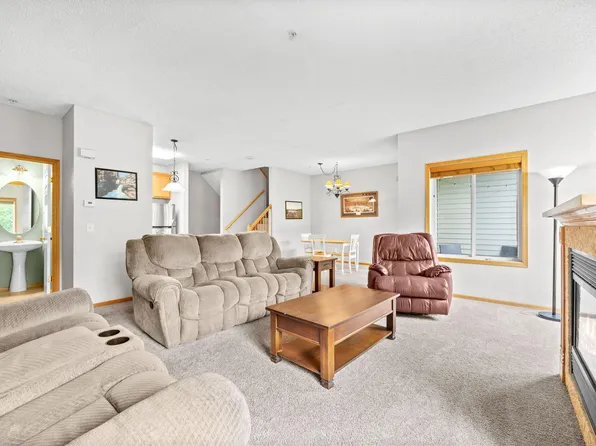 3864 Abercrombie Ln, Stillwater, MN 55082
