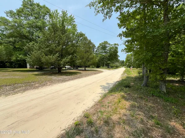 370 J A Drive, Hampstead, NC 28443