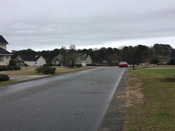 5th image of 132 Folly Bend Dr