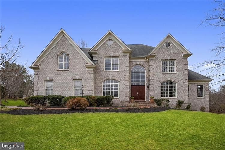 1st image of 860 Forestville Meadows Dr