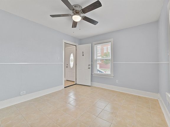 4th image of 909 28th St