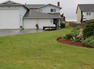 1397 Salt Aire Blvd, Grayland, WA 98547