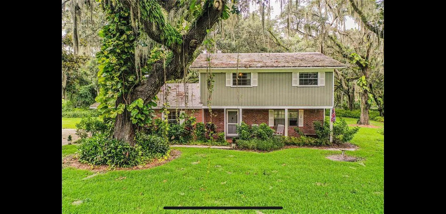4 bed, 2058 sqft, $660 — Photo 1