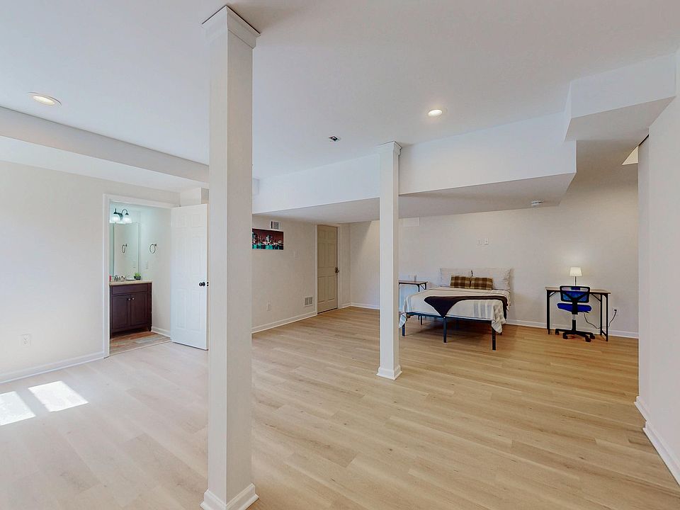 Huge room!