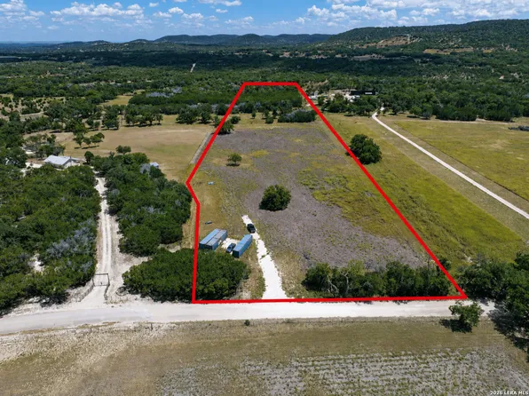 1205 Elm Creek Rd, Medina, TX 78055