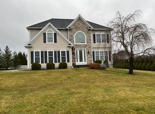 301 Wexford Ln, Horseheads, NY 14845