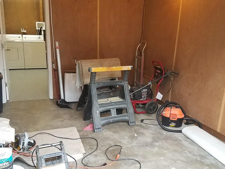 1716 Skyline Dr — Photo 16