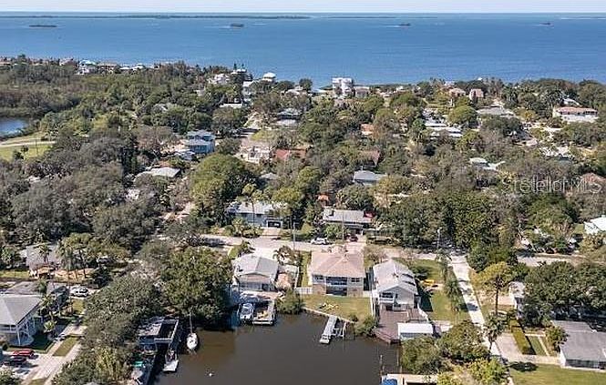 1st image of 385 Tennessee Ave