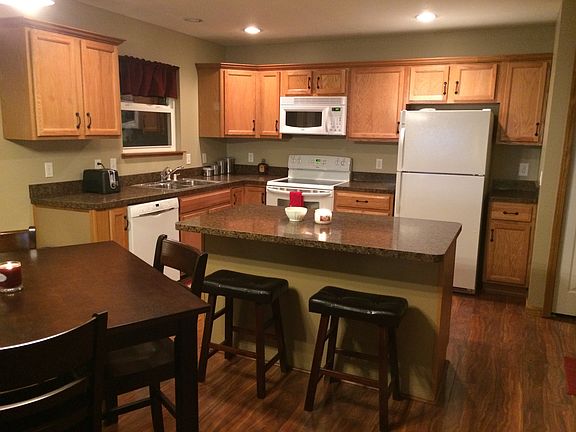 Kitchen/Dining
