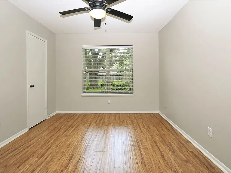 2315 Eaglerock Dr — Photo 18