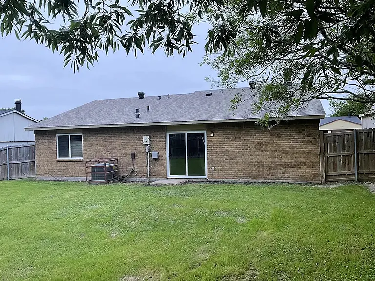 10023 Deer Hollow Dr — Photo 7