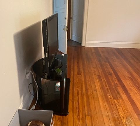 2nd image of 50 Morris Ave #2