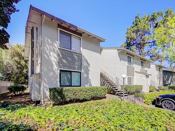 2nd image of 900 Cambridge Drive #137