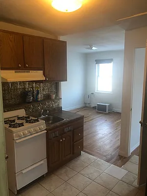 Rented by Alexiou Realty | media 12