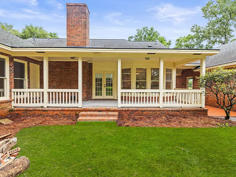 390 Steele Wood Dr — Photo 5