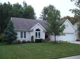 781 Whisperwood Pkwy, Holland, OH
