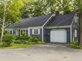 56 Applegate Ln, Falmouth, ME 04105