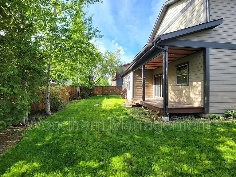 1624 Gale Ct — Photo 24