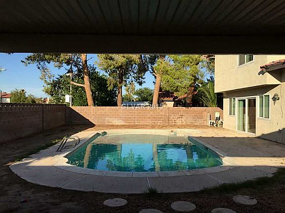 2nd image of 5406 Hibbetts Dr