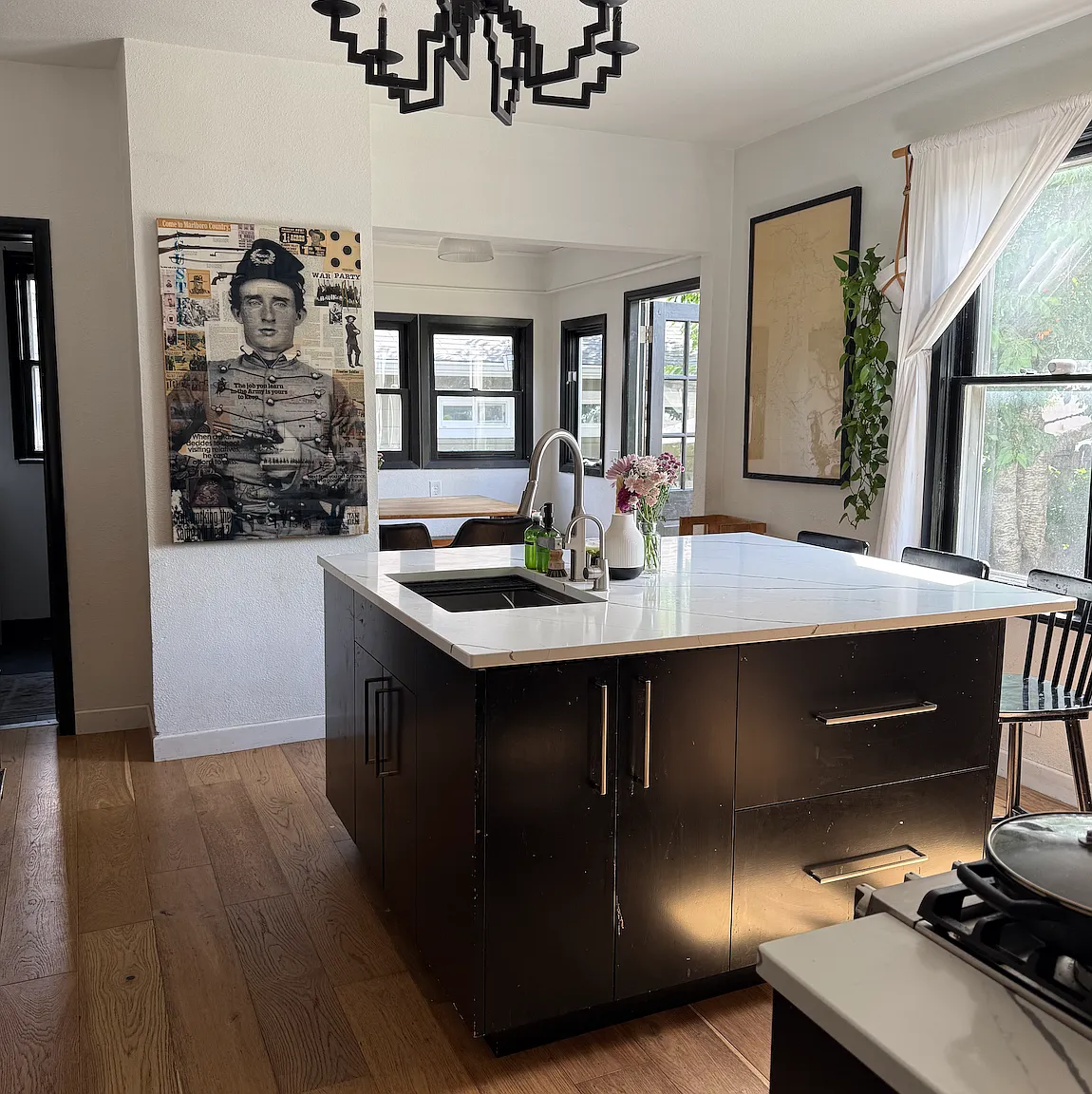 4 bed, 2600 sqft, $3,750 — Photo 1