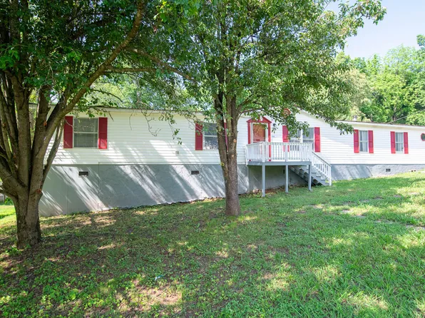 230 Appaloosa Dr, Tunnel Hill, GA 30755