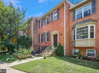 10203 Green Holly Ter, Silver Spring, MD 20902