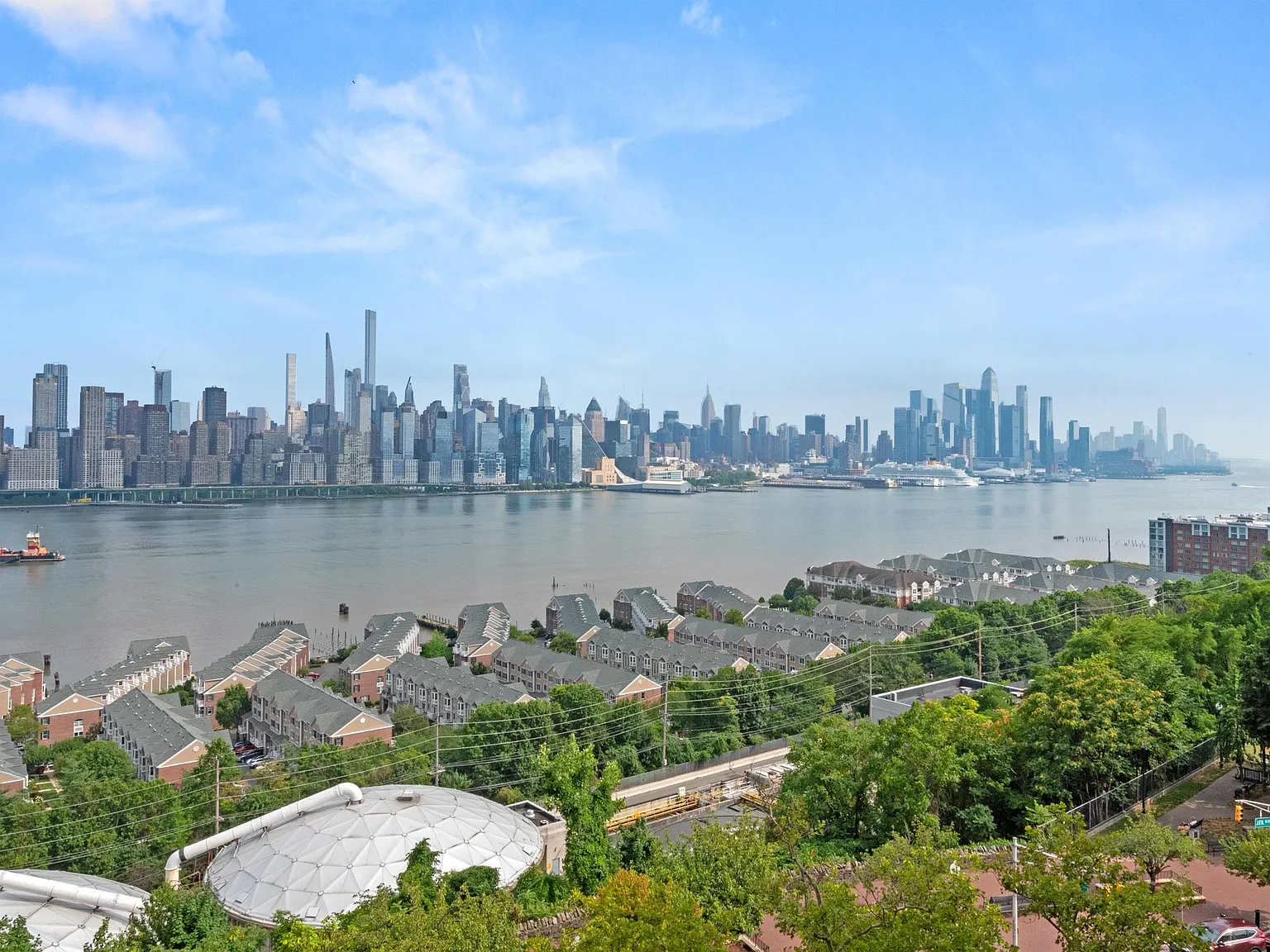 1 bed, 1.0 bath, 600 sqft, $2,600 — Photo 1