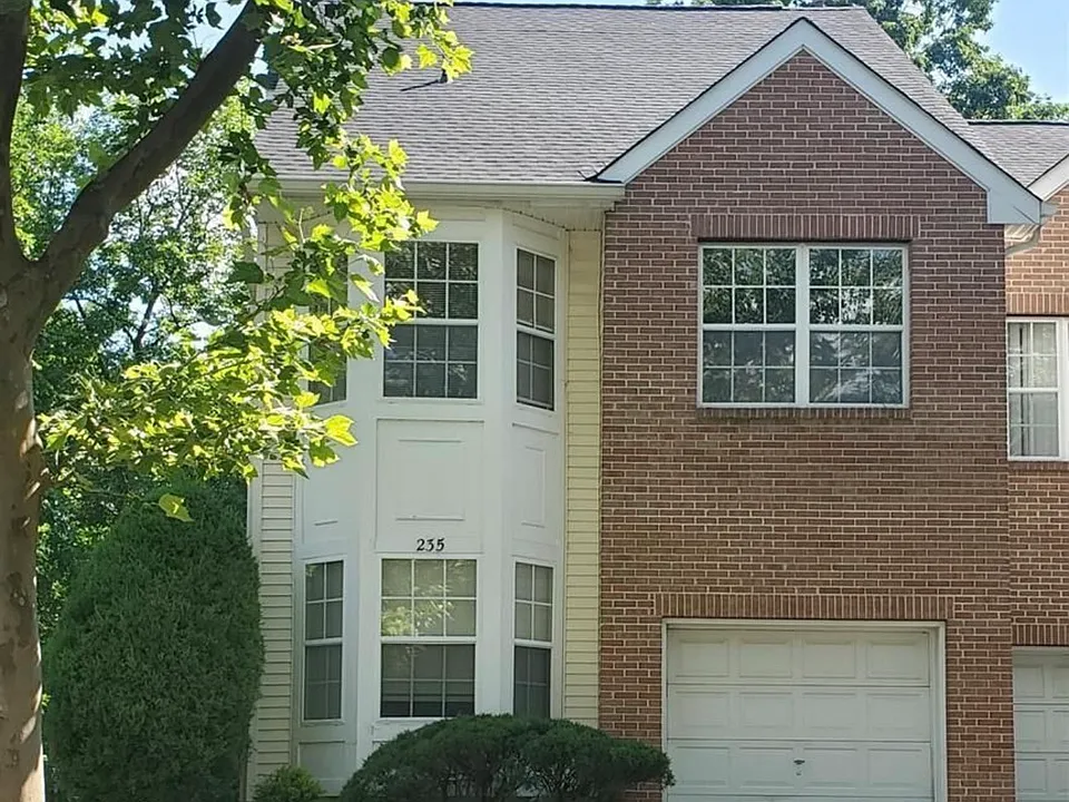 235 Hidden Woods Ct