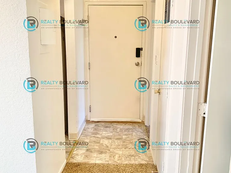3909 Clear Acre Ln #40 — Photo 3
