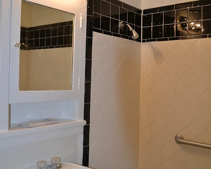 CB Executive Residences, LLC — Photo 8