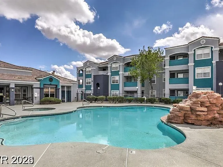 6955 N Durango Dr #2010 — Photo 2