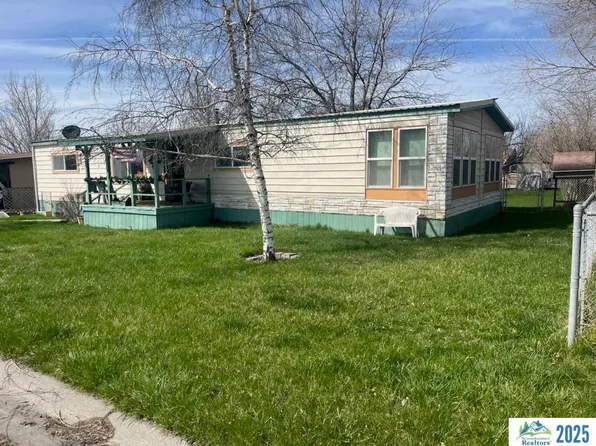 1605 N East A St, Alturas, CA 96101