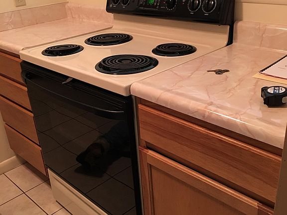 3rd image of 270 Canterbury Ln APT A