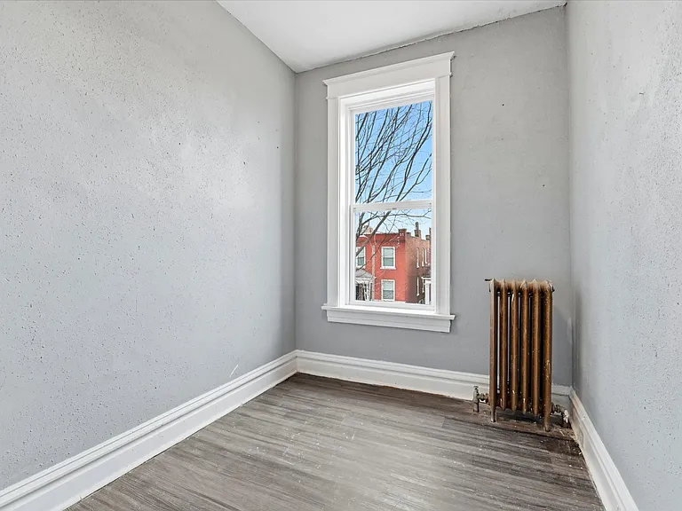 3623 Bamberger Ave #2F — Photo 10