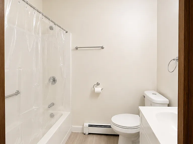 11 Burnham St #5 — Photo 8